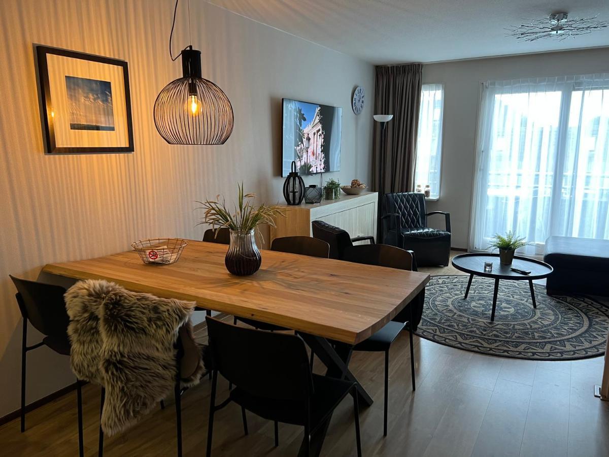 Appartement Ut & Thus, Resort Amelander Kaap Hollum  Exterior foto
